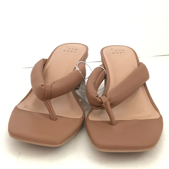 A NEW DAY Elvie Sandals Kitten Heel Sandals Thong Brown Tan Women’s Size 7.5 - Picture 6 of 15